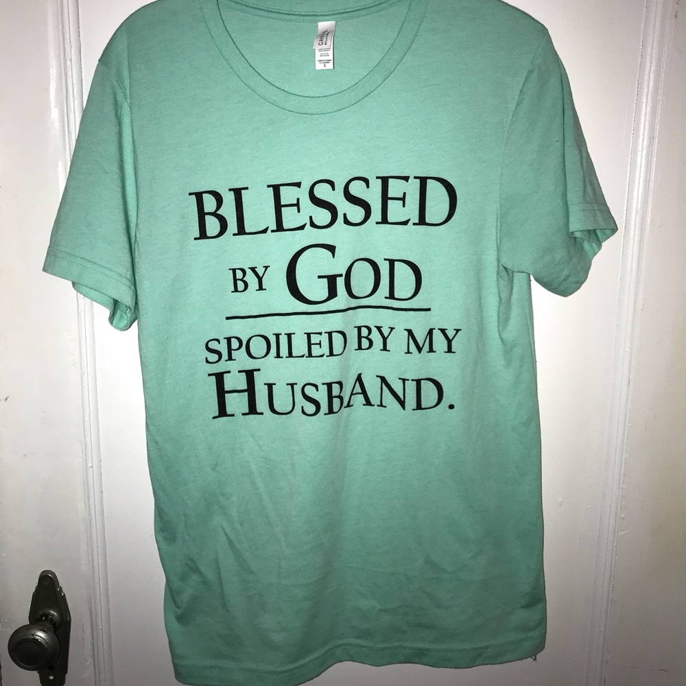 Turquoise graphic T-shirt NEW small